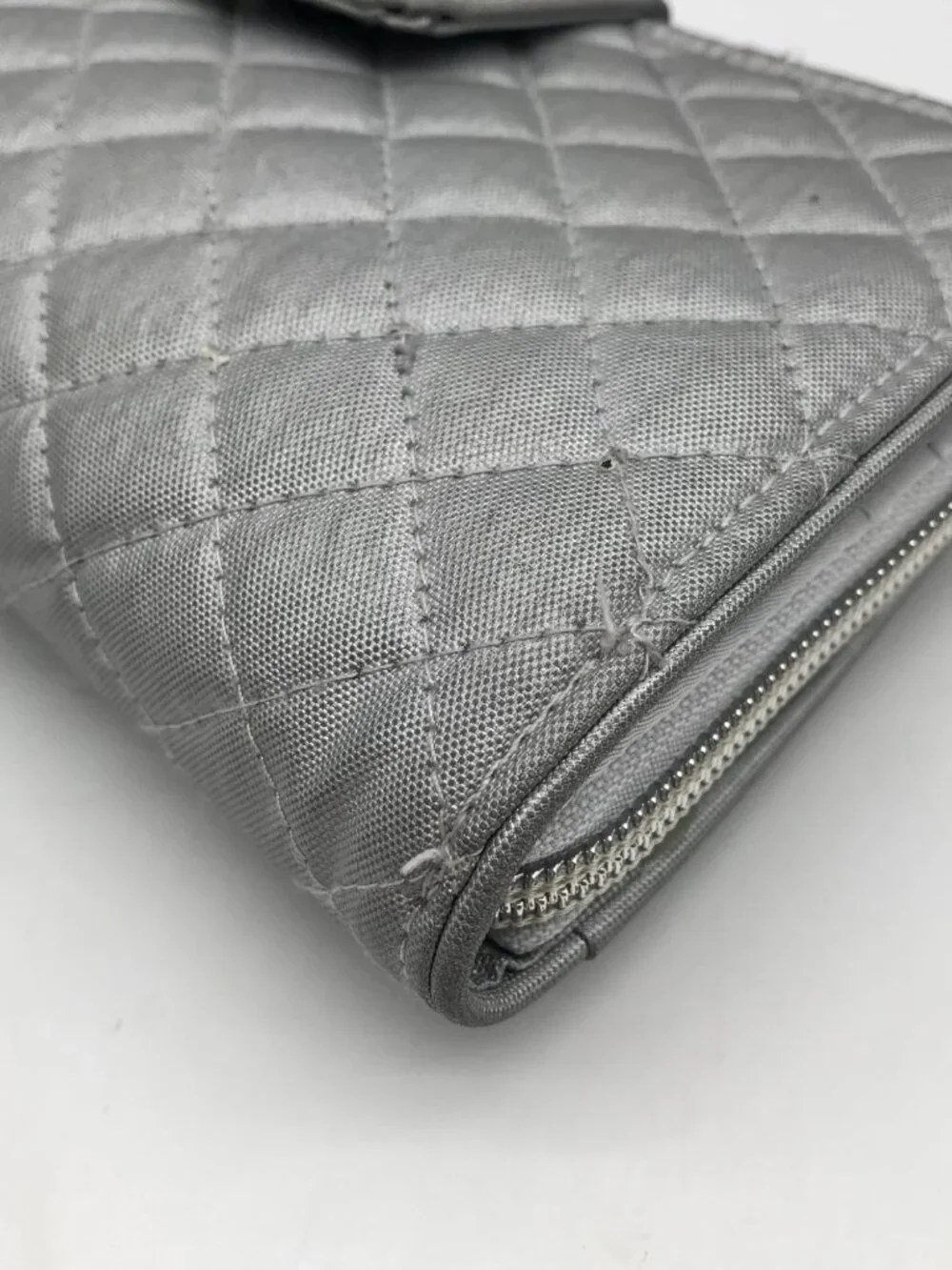 Vera Bradley Silver Microfiber RFID Turnlock Wallet